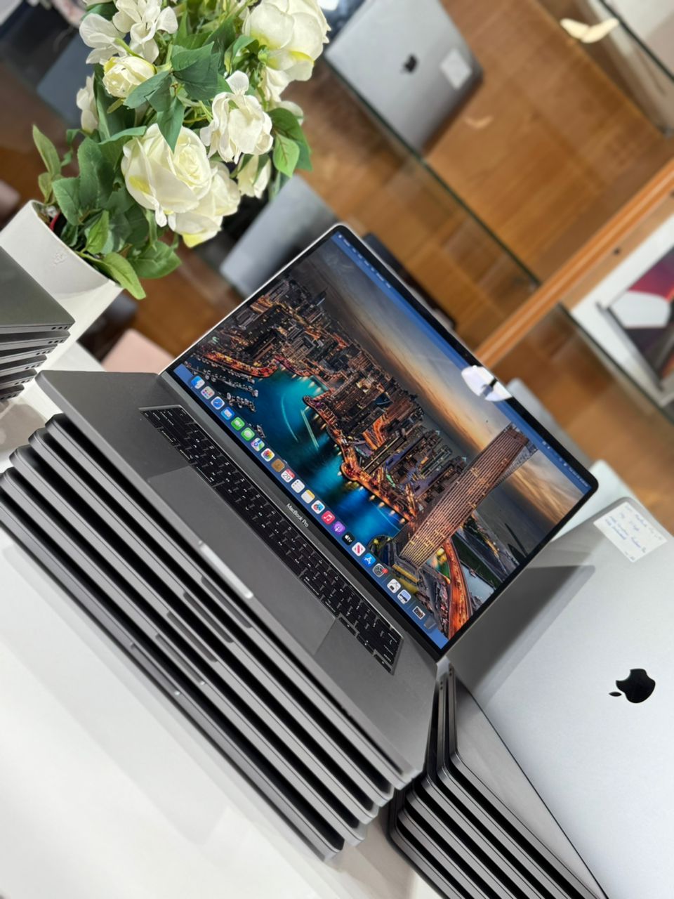 2019 Apple MacBook Pro – 16” | Intel Core i7 | 16GB or 32GB RAM | 512GB SSD | Touch Bar